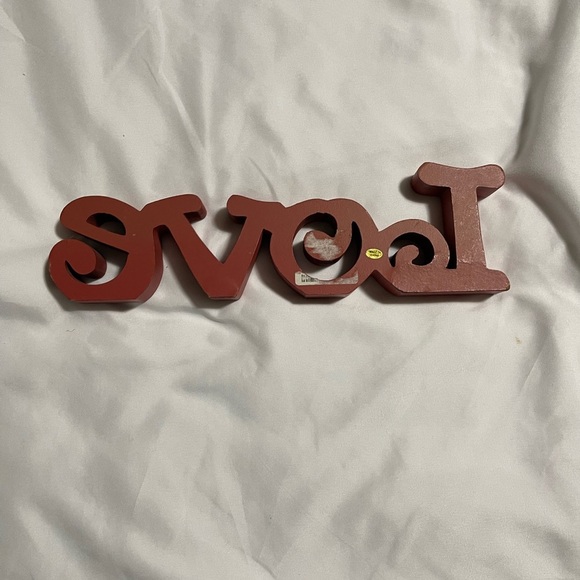 Love decor ❤️ - Picture 2 of 4